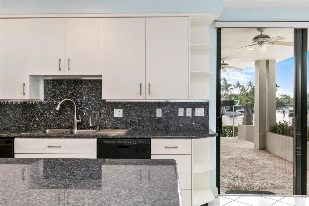 241 Cape Florida Dr Key Biscayne, FL 33149