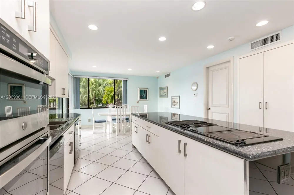 241 Cape Florida Dr Key Biscayne, FL 33149