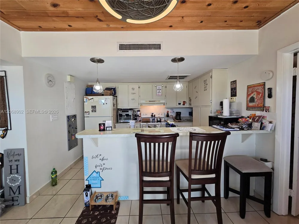 16330 Oak Walk Miami Lakes, FL 33014