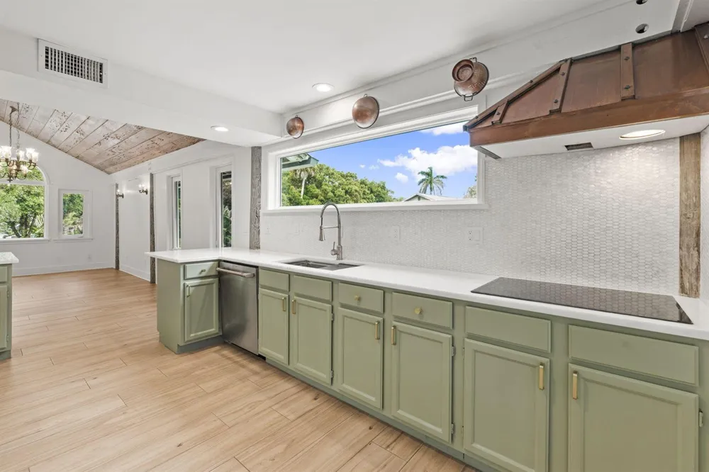2511 Lightlewood Lane Fort Pierce, FL 34946