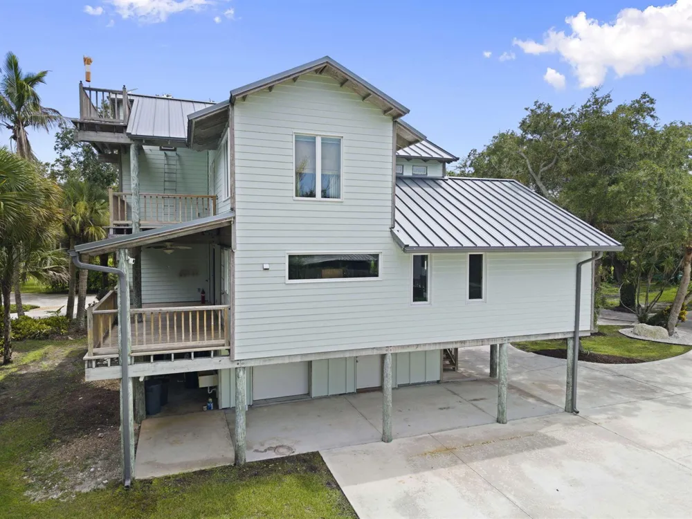 2511 Lightlewood Lane Fort Pierce, FL 34946
