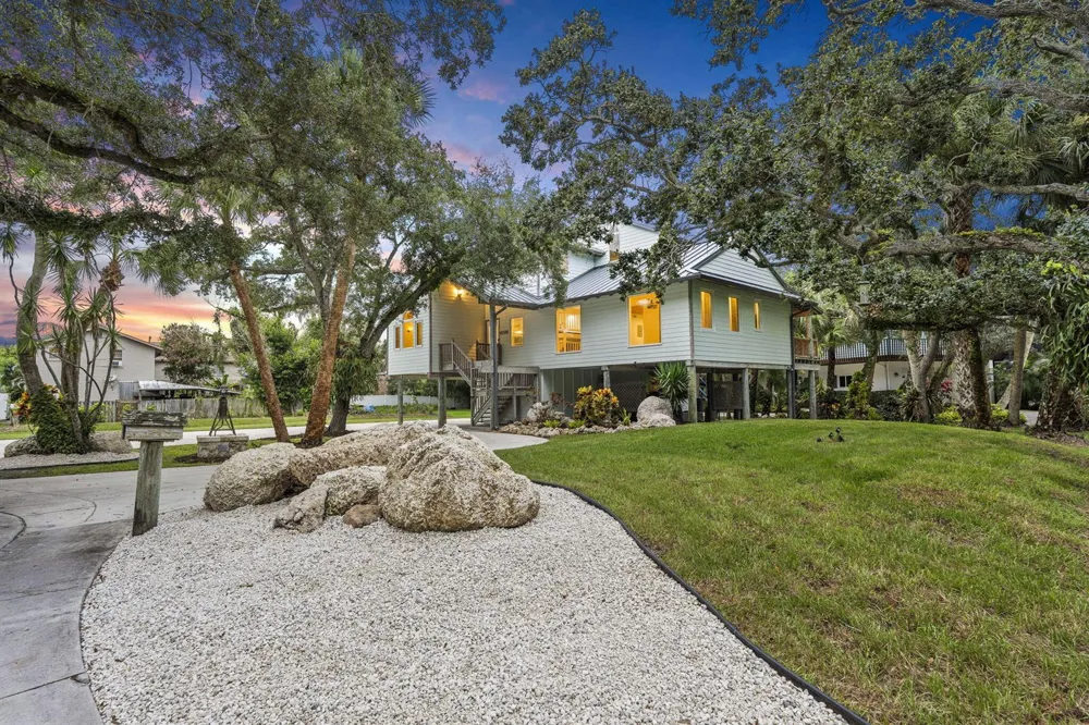 2511 Lightlewood Lane Fort Pierce, FL 34946