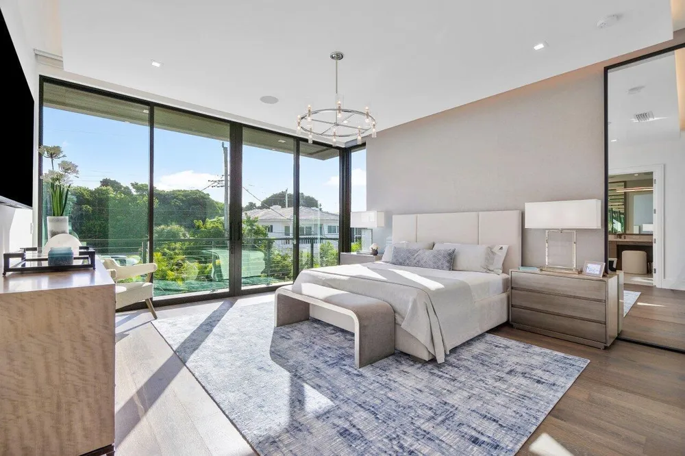 130 NE Wavecrest Way Boca Raton, FL 33432