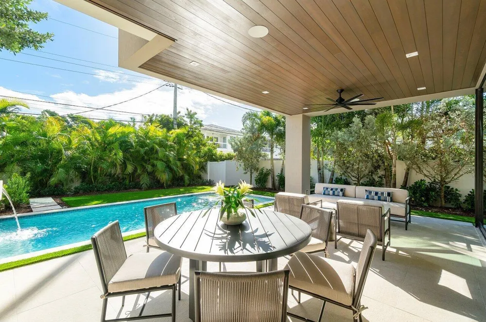 130 NE Wavecrest Way Boca Raton, FL 33432
