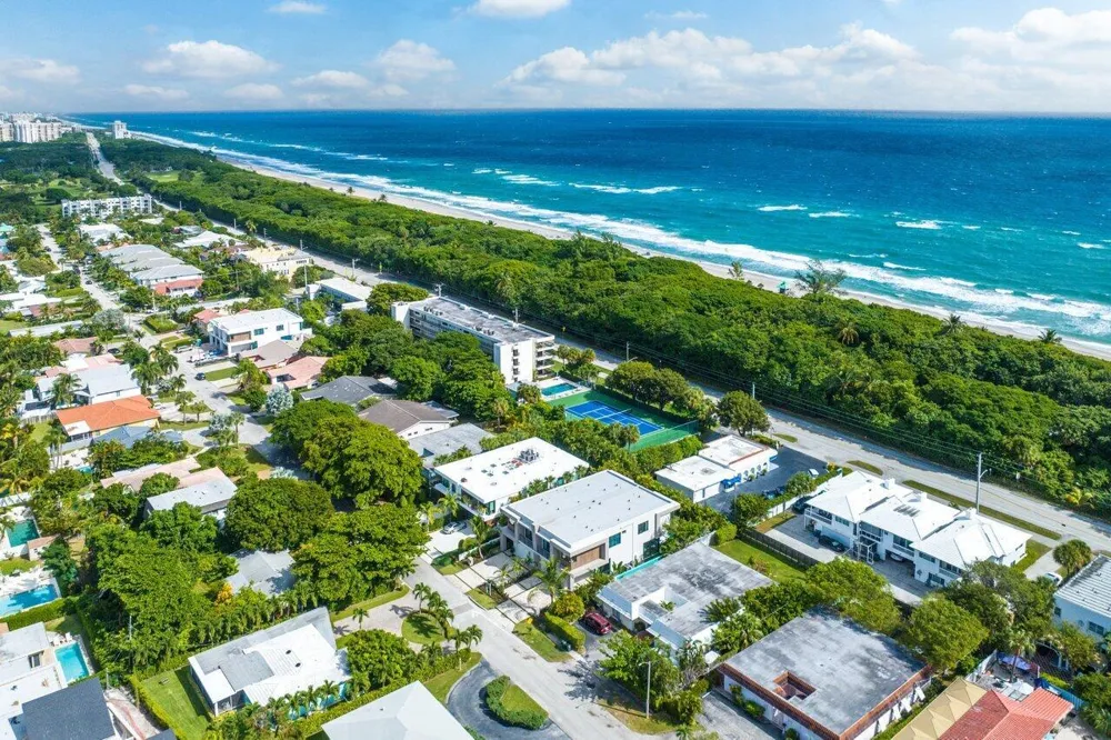 130 NE Wavecrest Way Boca Raton, FL 33432