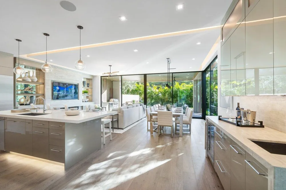 130 NE Wavecrest Way Boca Raton, FL 33432