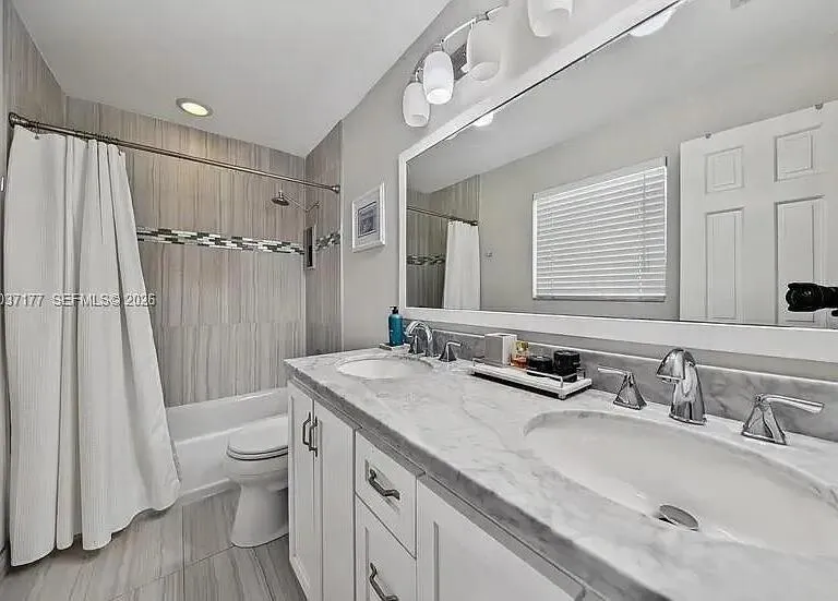 2125 NE 17TH TERRACE Wilton Manors, FL 33305