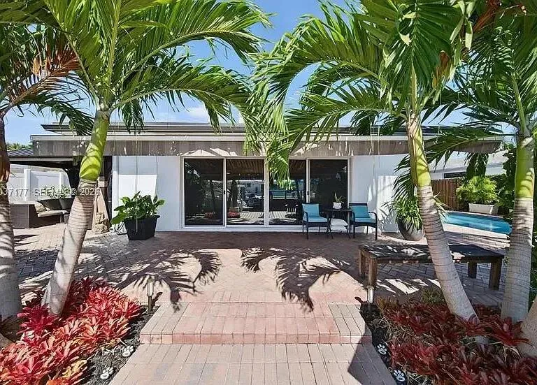 2125 NE 17TH TERRACE Wilton Manors, FL 33305