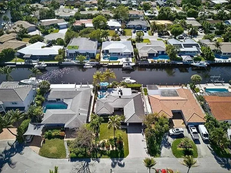 2125 NE 17TH TERRACE Wilton Manors, FL 33305