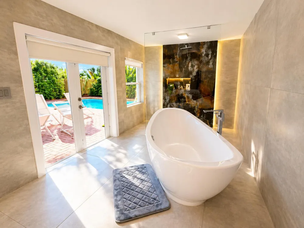 800 SE 11TH COURT Fort Lauderdale, FL 33316