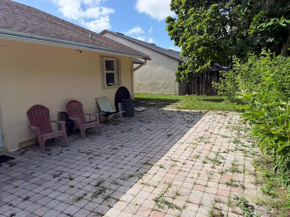 5842 LAKE GEORGE PLACE Lake Worth, FL 33463