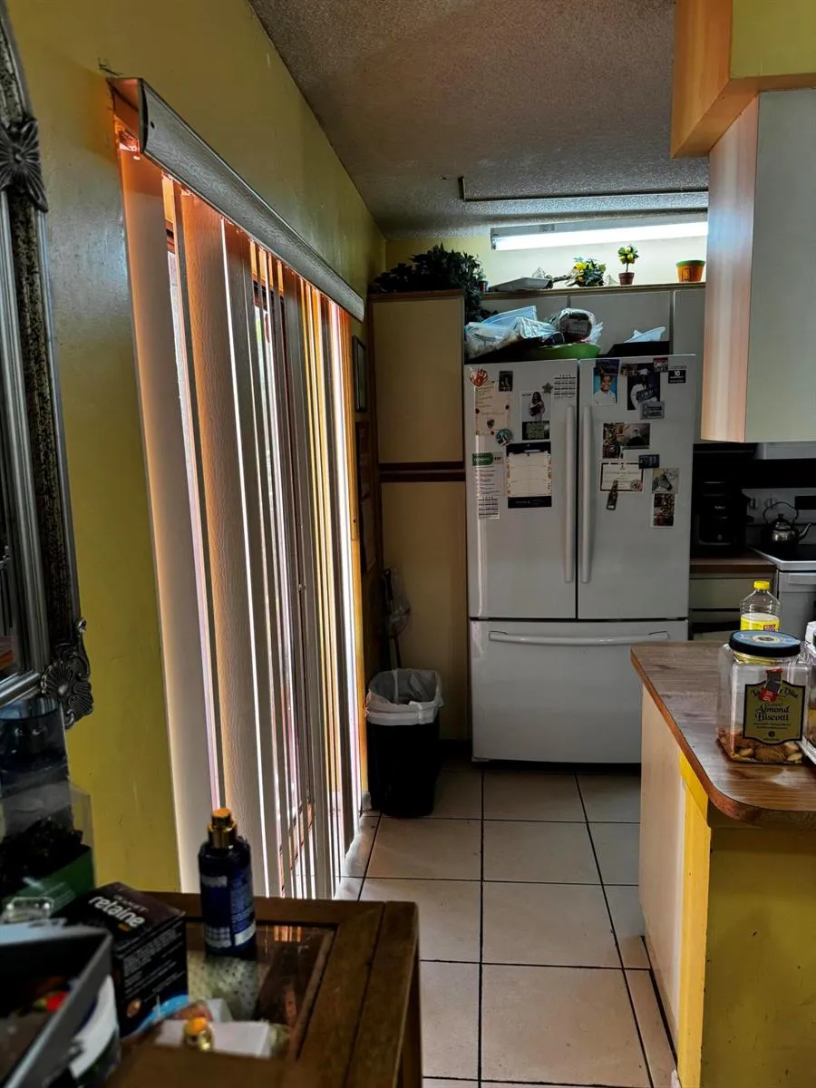 8492 S Coral Circle North Lauderdale, FL 33068