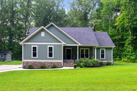 82 Golf Villa Drive