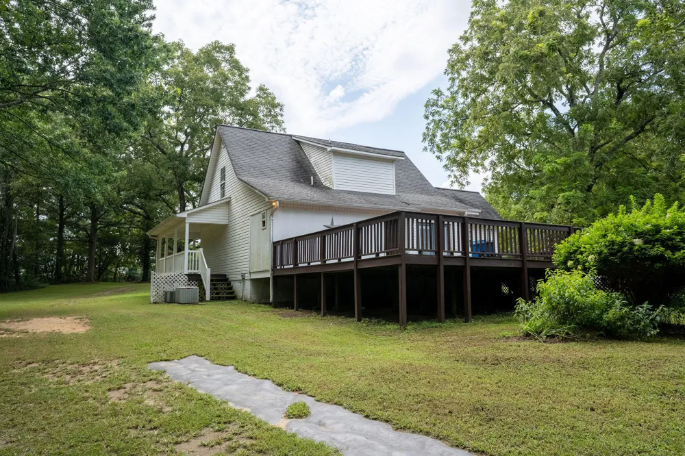 2243 County Road 732 Ider, AL 35981