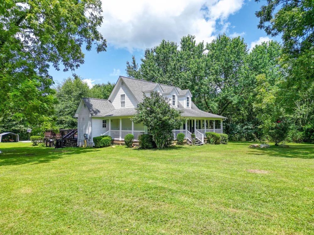 2243 County Road 732 Ider, AL 35981