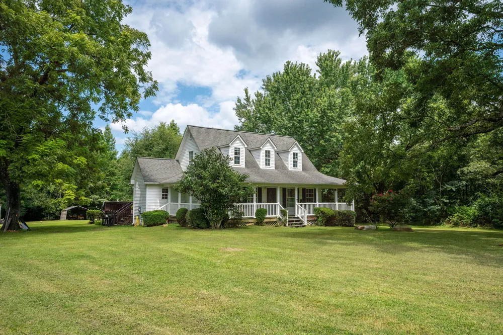 2243 County Road 732 Ider, AL 35981