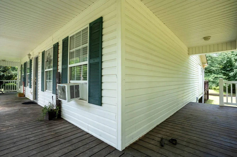 2243 County Road 732 Ider, AL 35981