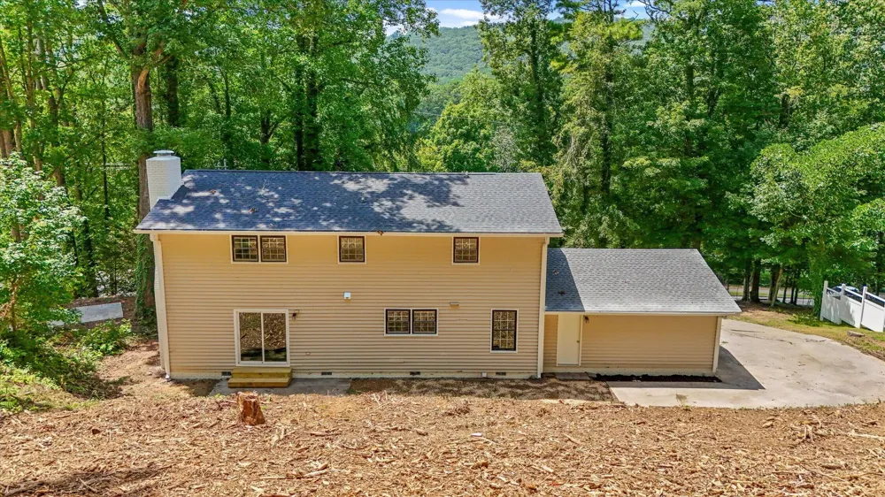 114 Tibbs Road Dalton, GA 30720