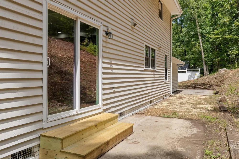 114 Tibbs Road Dalton, GA 30720