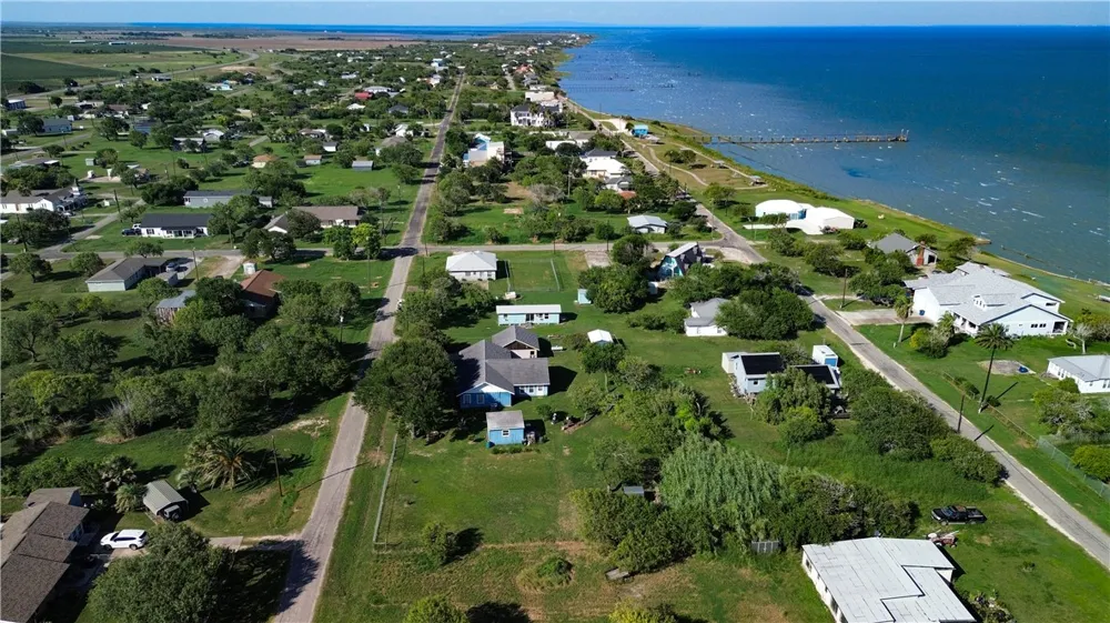 424 First Street Bayside, TX 78340