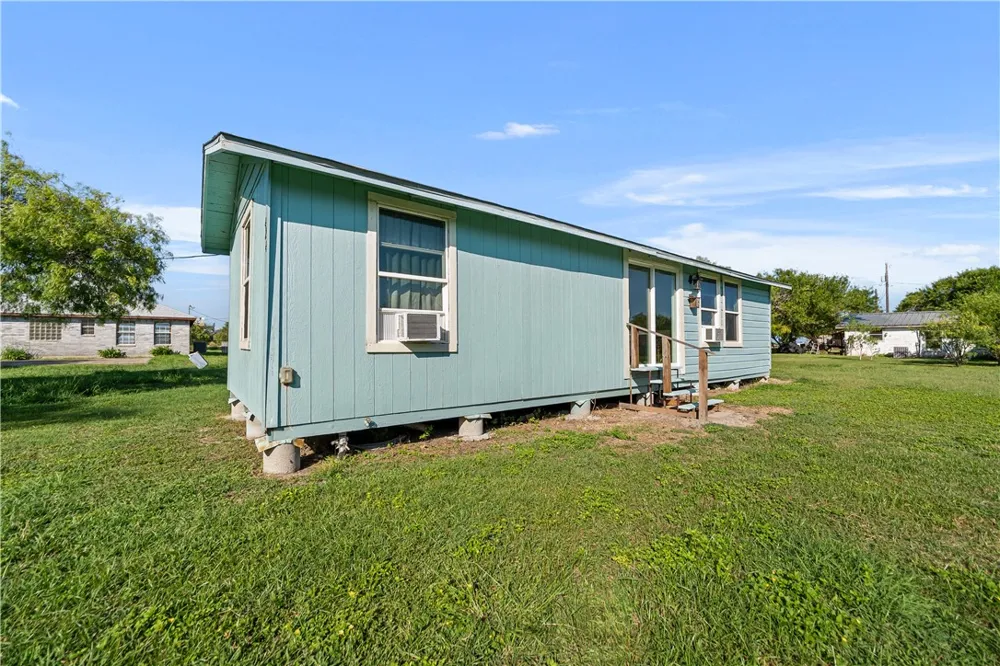 424 First Street Bayside, TX 78340