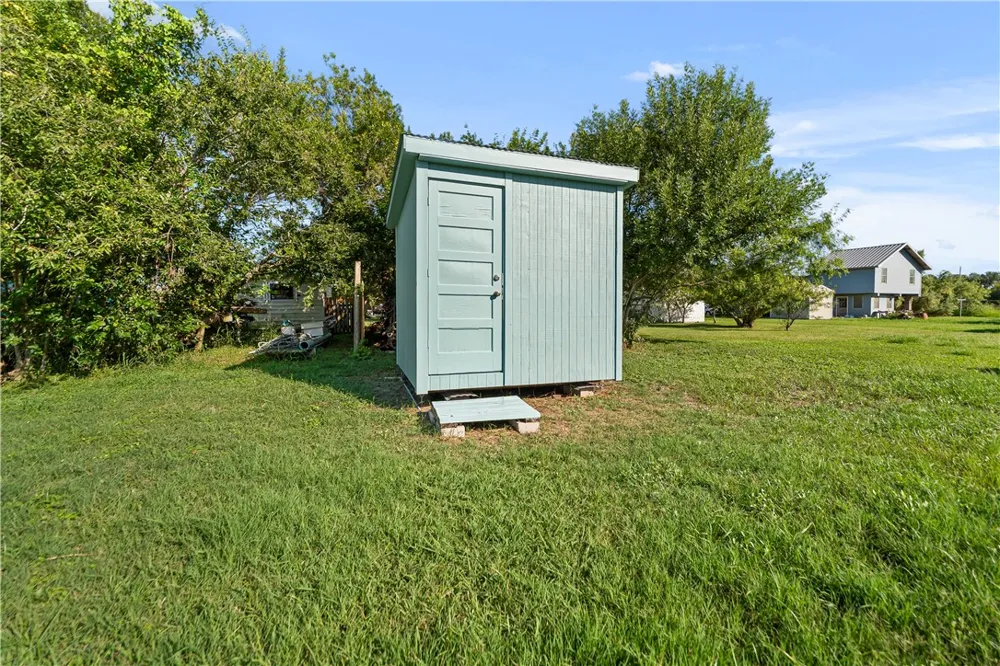 424 First Street Bayside, TX 78340