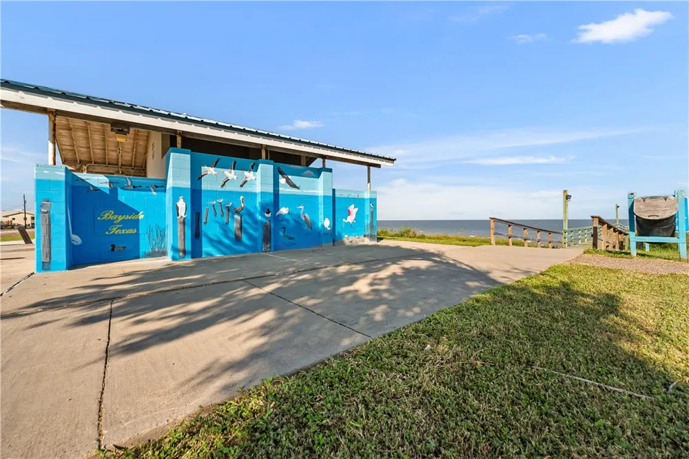424 First Street Bayside, TX 78340