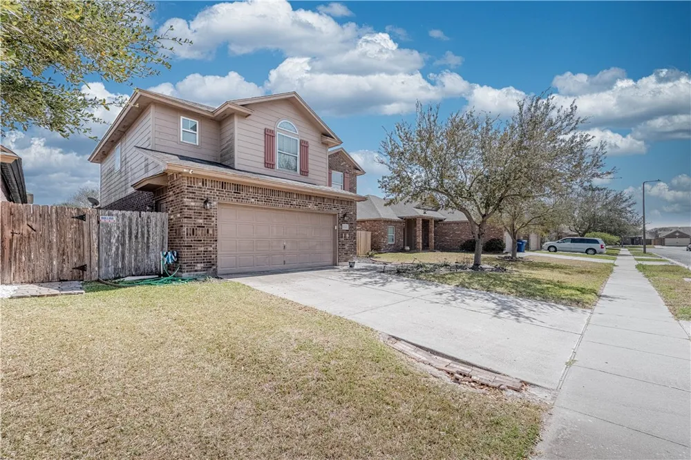 2122 Halcon Street Corpus Christi, TX 78414