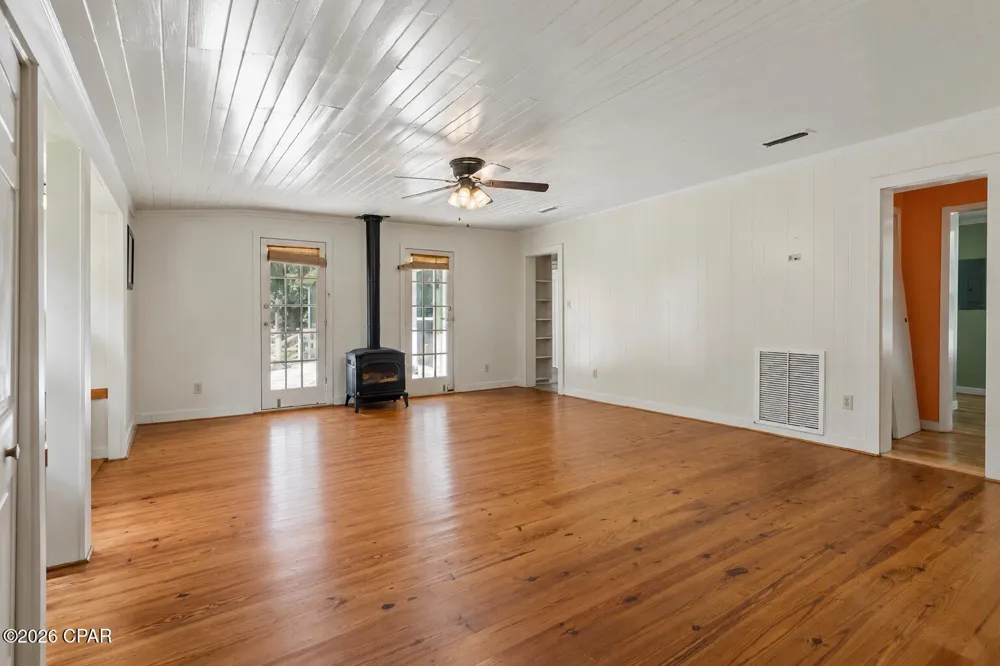 672 Main Street Chipley, FL 32428