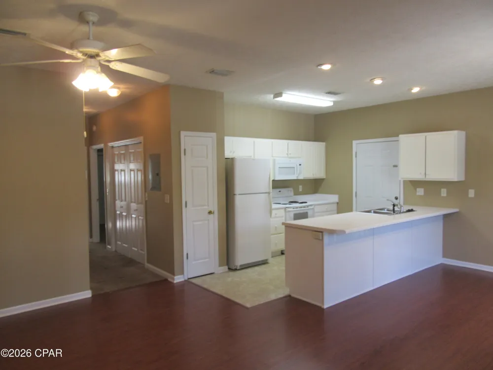 1409 E 14th Street Lynn Haven, FL 32444