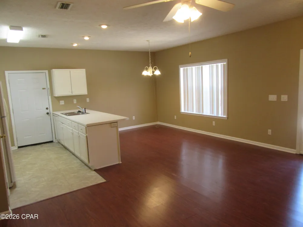 1409 E 14th Street Lynn Haven, FL 32444