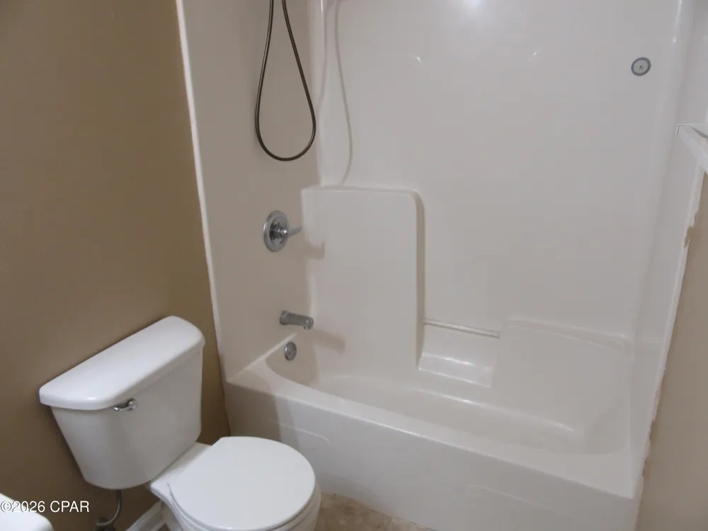 1409 E 14th Street Lynn Haven, FL 32444