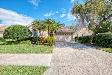 5271 HIGHBURY CIRCLE