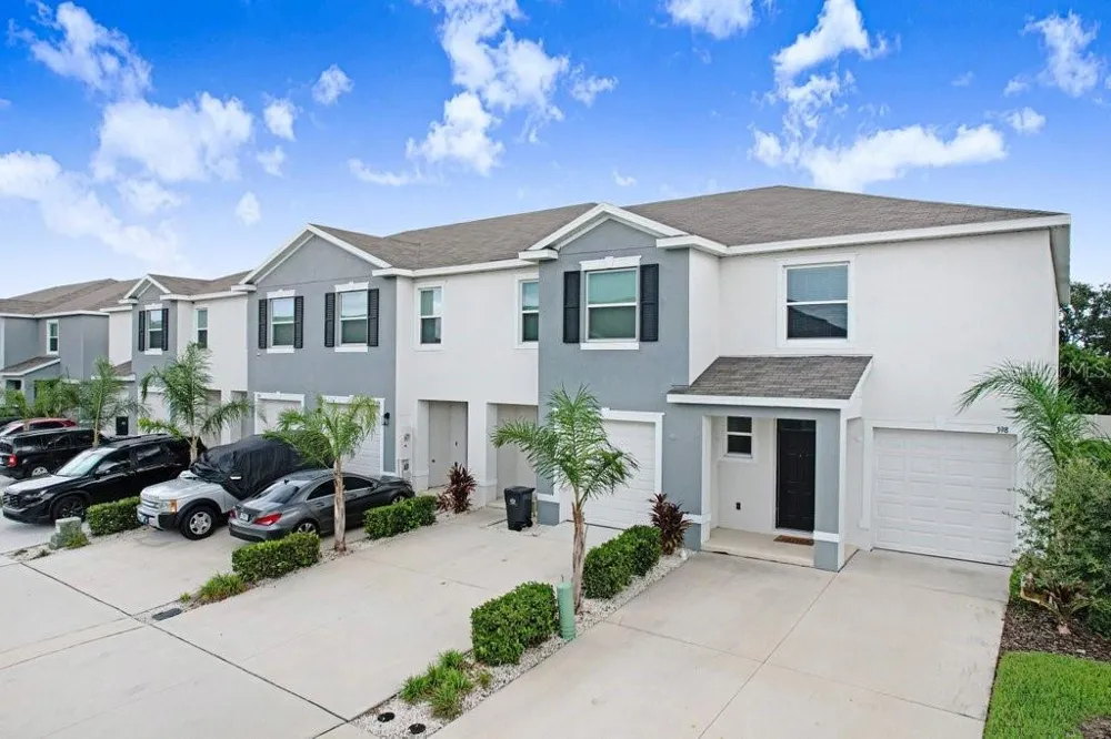 398 MANGROVE SHADE CIRCLE Apollo Beach, FL 33572