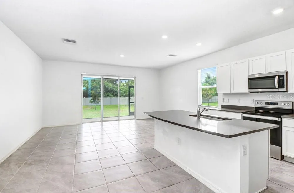 398 MANGROVE SHADE CIRCLE Apollo Beach, FL 33572