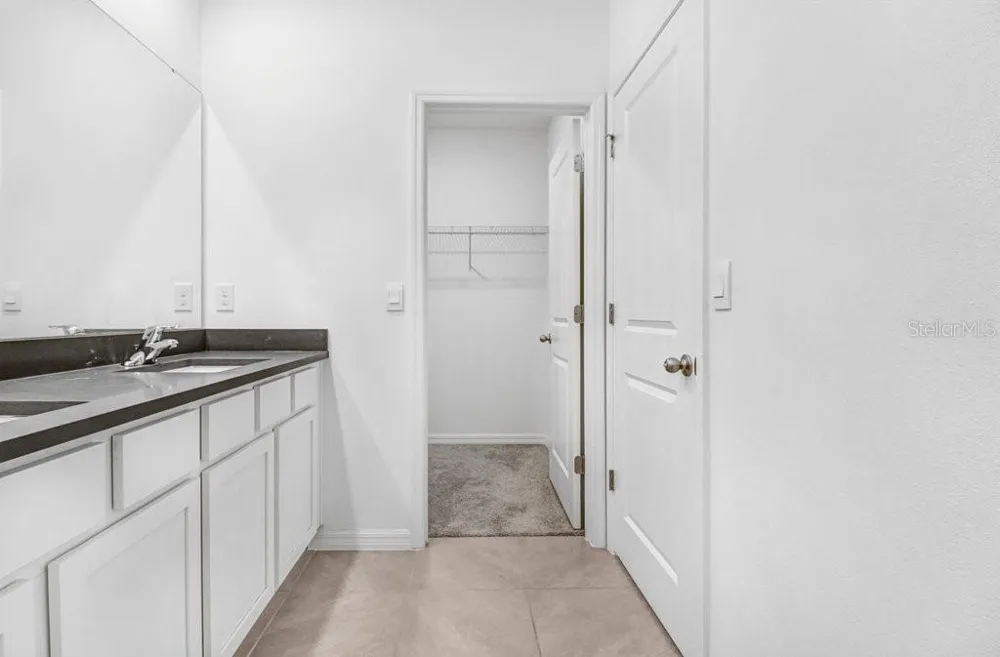 398 MANGROVE SHADE CIRCLE Apollo Beach, FL 33572