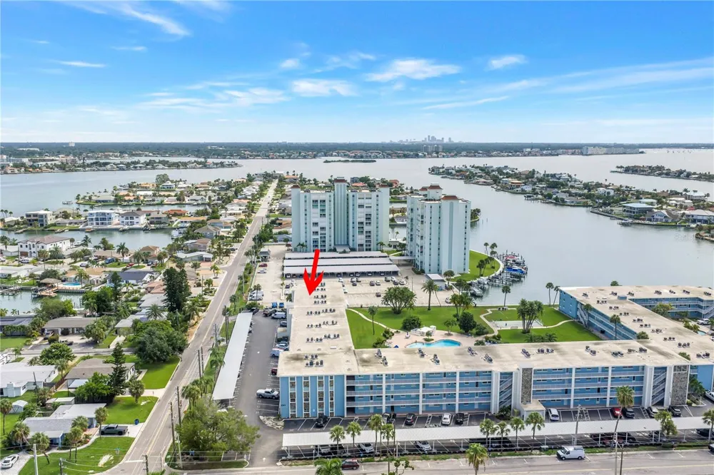 300 64TH AVENUE #117 St Pete Beach, FL 33706