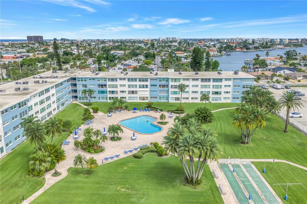 300 64TH AVENUE #117 St Pete Beach, FL 33706
