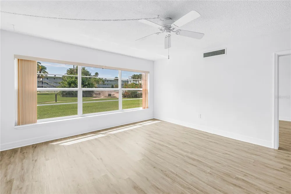 300 64TH AVENUE #117 St Pete Beach, FL 33706