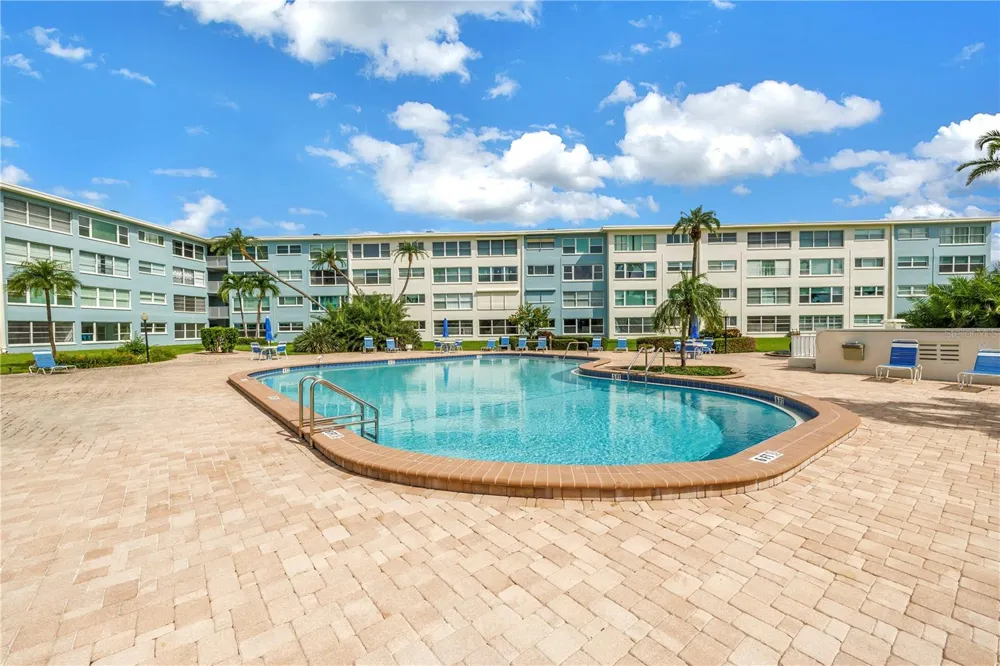 300 64TH AVENUE #117 St Pete Beach, FL 33706