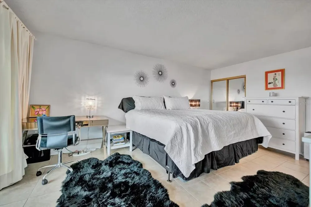 1270 GULF BOULEVARD #701 Clearwater Beach, FL 33767