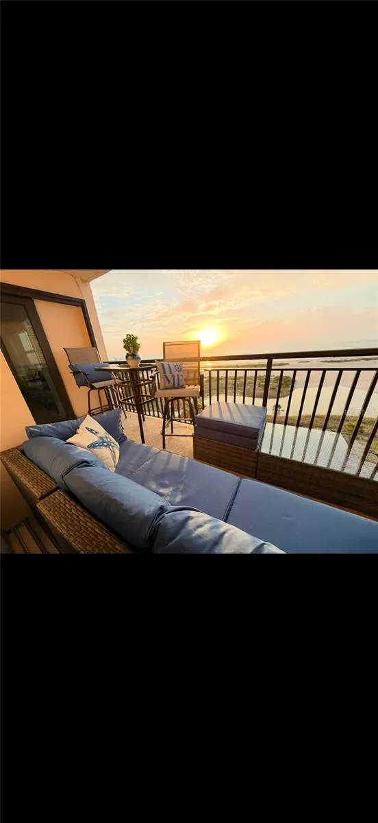 1270 GULF BOULEVARD #701 Clearwater Beach, FL 33767