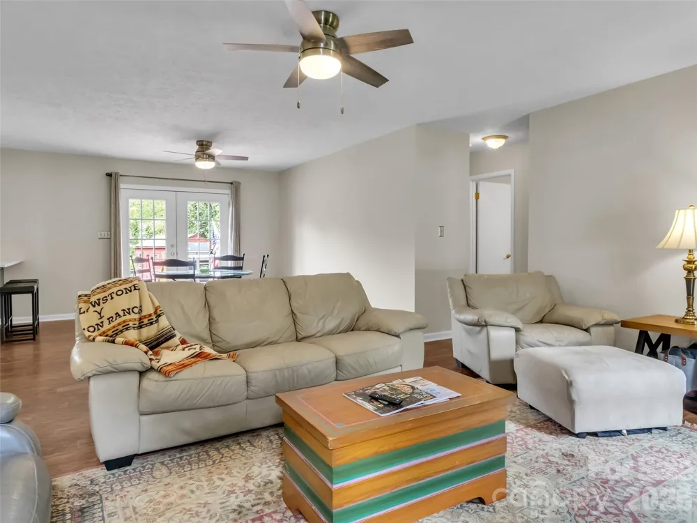 693 Monte Vista Road Candler, NC 28715