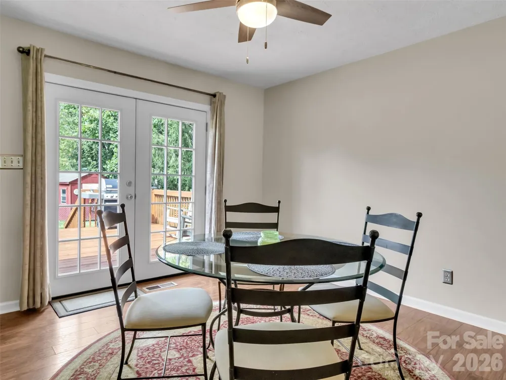 693 Monte Vista Road Candler, NC 28715