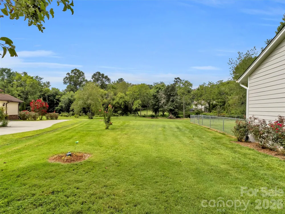 693 Monte Vista Road Candler, NC 28715