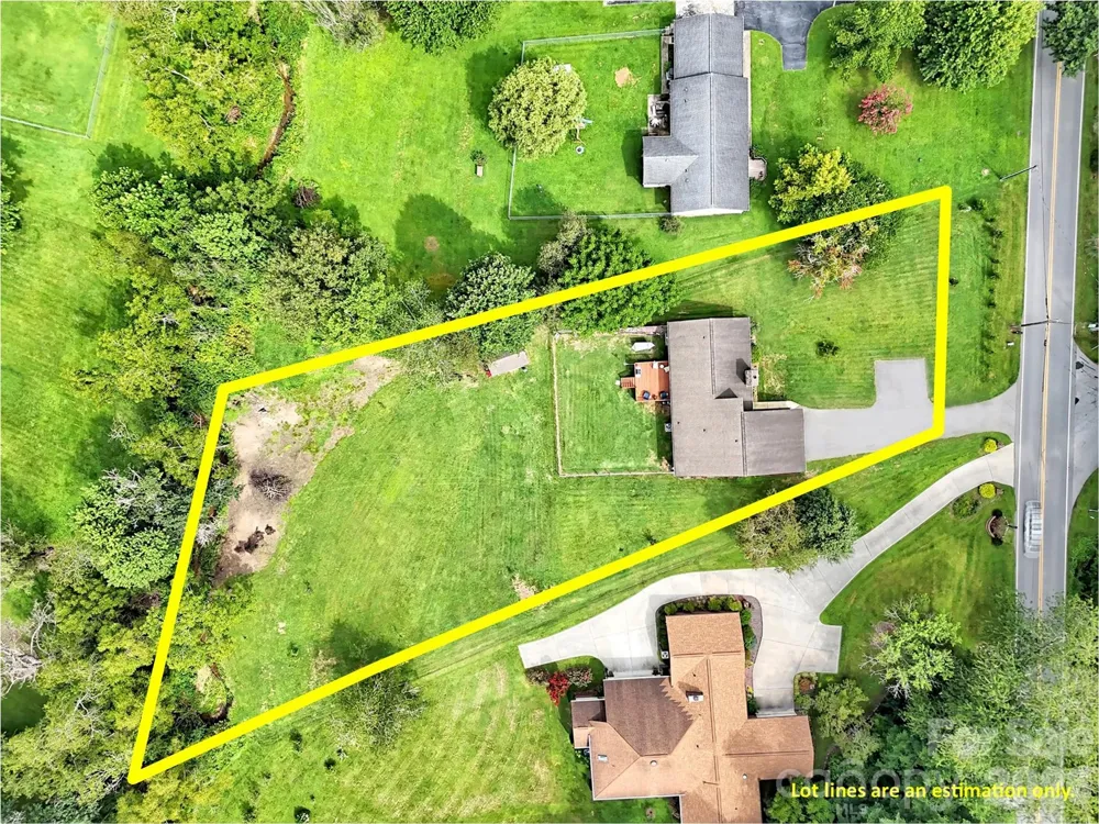 693 Monte Vista Road Candler, NC 28715
