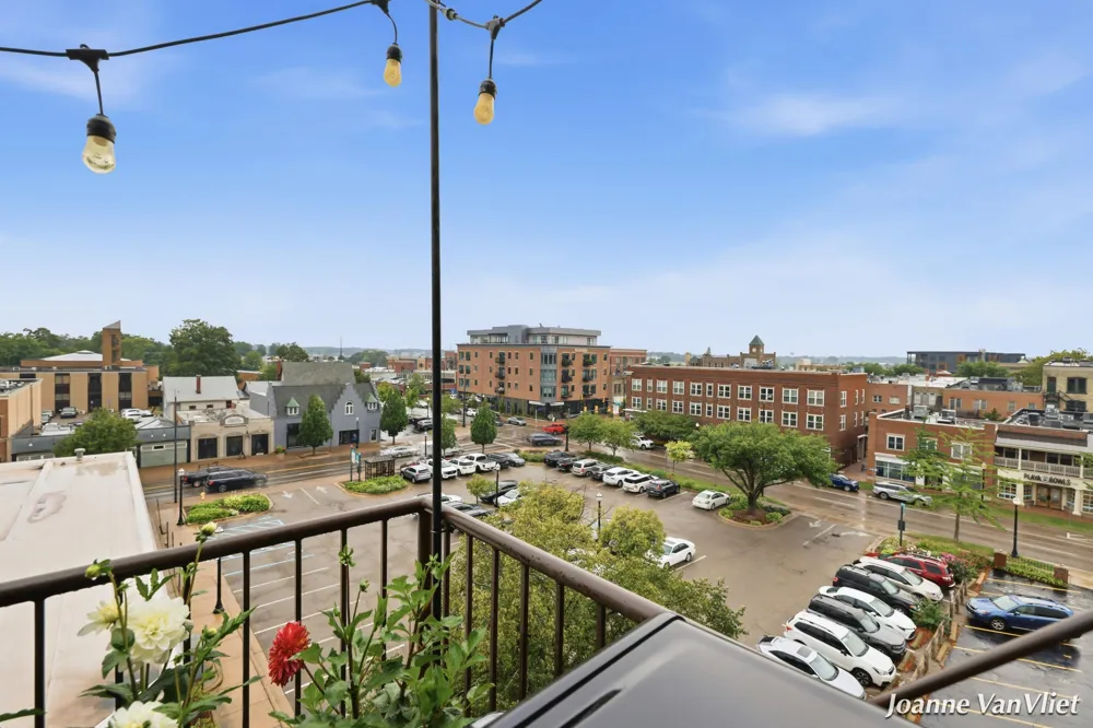 17 W 10th Street #470 Holland City, MI 49423