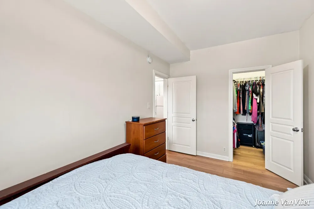 17 W 10th Street #470 Holland City, MI 49423