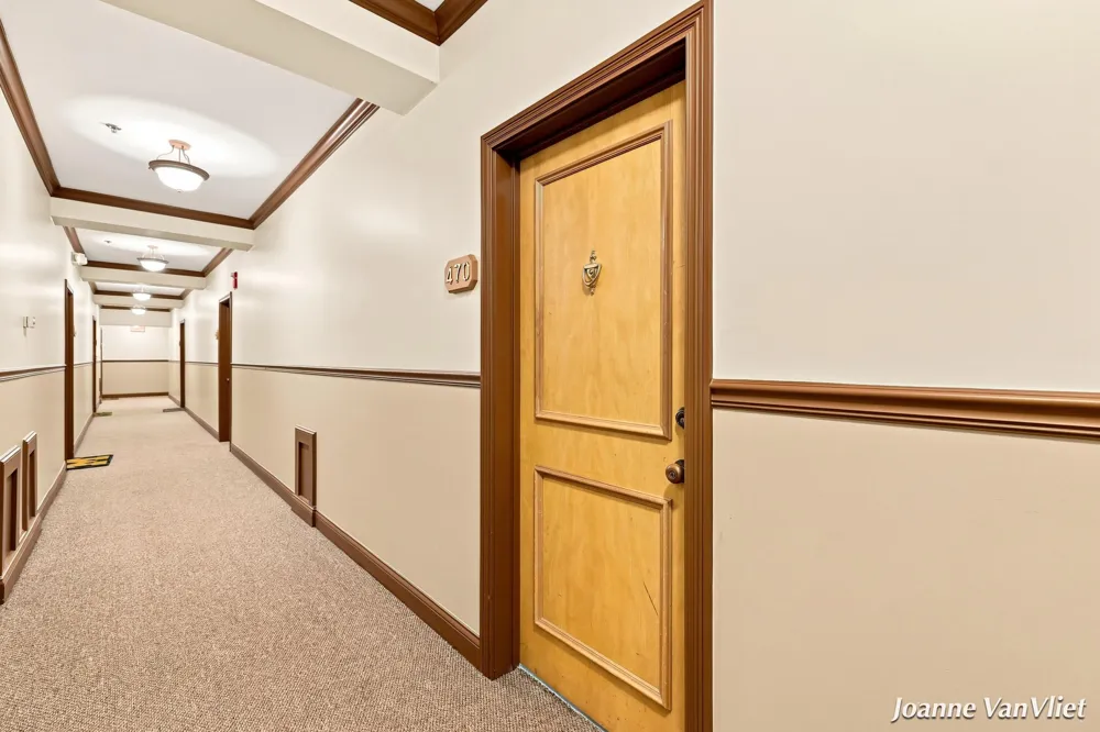 17 W 10th Street #470 Holland City, MI 49423