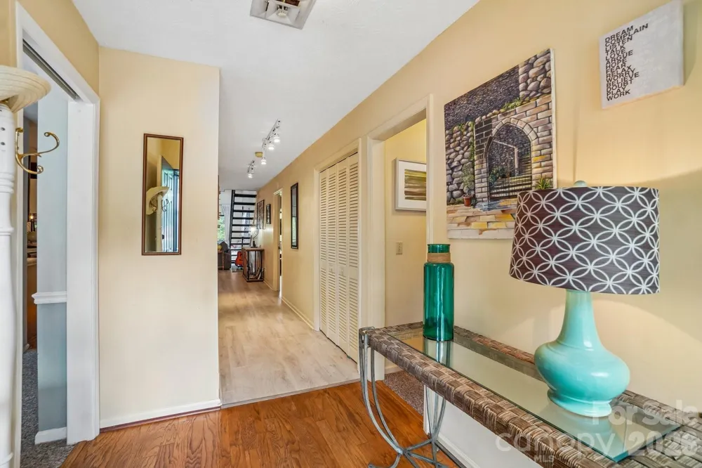 210 Juniper Lane Hendersonville, NC 28739